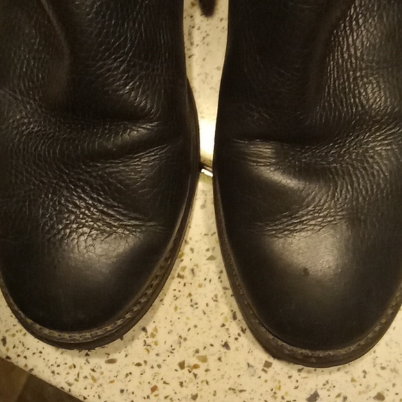 Tory Burch boots. 8.5 Black. Almost perfect with little scuff on toe (see pic) - Picture 5 of 5